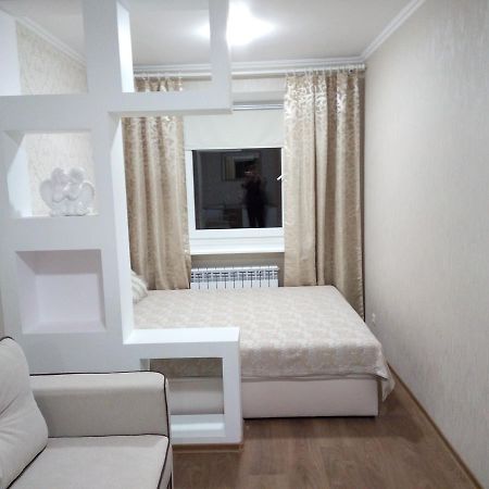 Two-Bedroom Apartment In The Center Khmelʼnytsʼkyy المظهر الخارجي الصورة