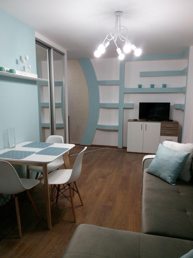 Two-Bedroom Apartment In The Center Khmelʼnytsʼkyy المظهر الخارجي الصورة